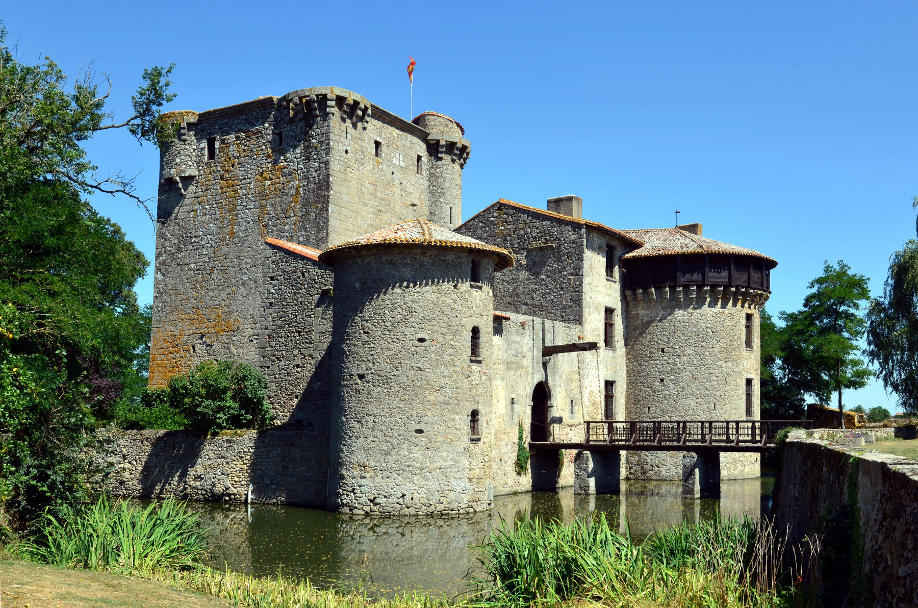 Tennessus, Parthenay